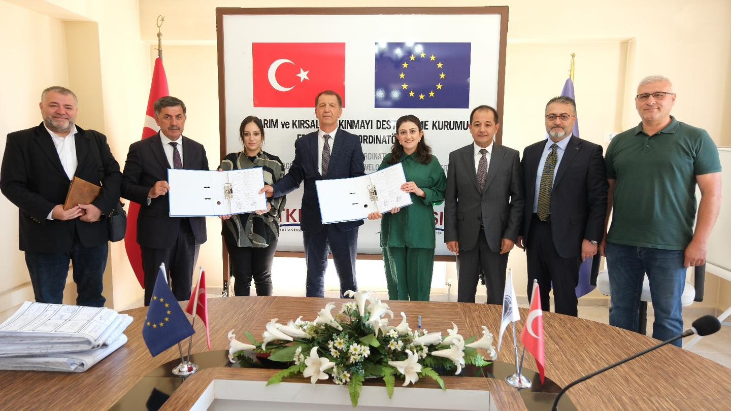 250 baş kapasiteli besi çiftliği projesi için sözleşme imzalandı