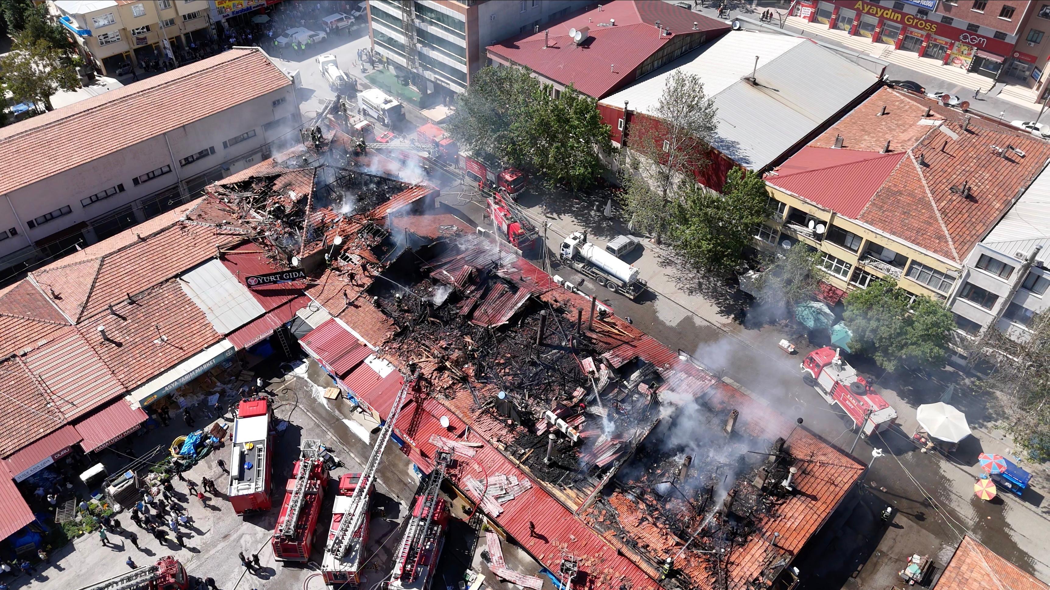 Buğday Meydanı Mevkiinde yangın çıktı