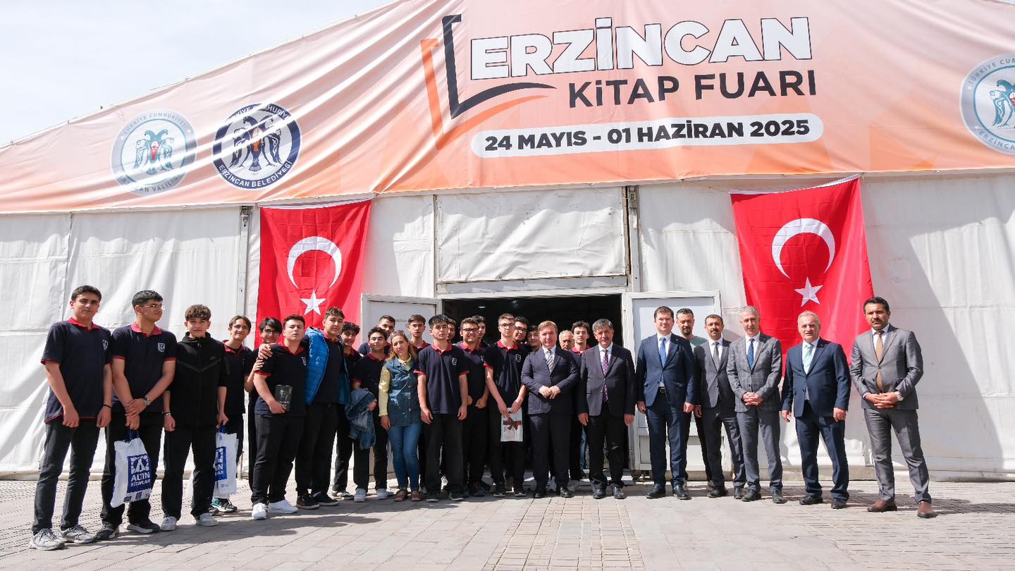 Erzincan Kitap Fuarı’na yoğun ilgi