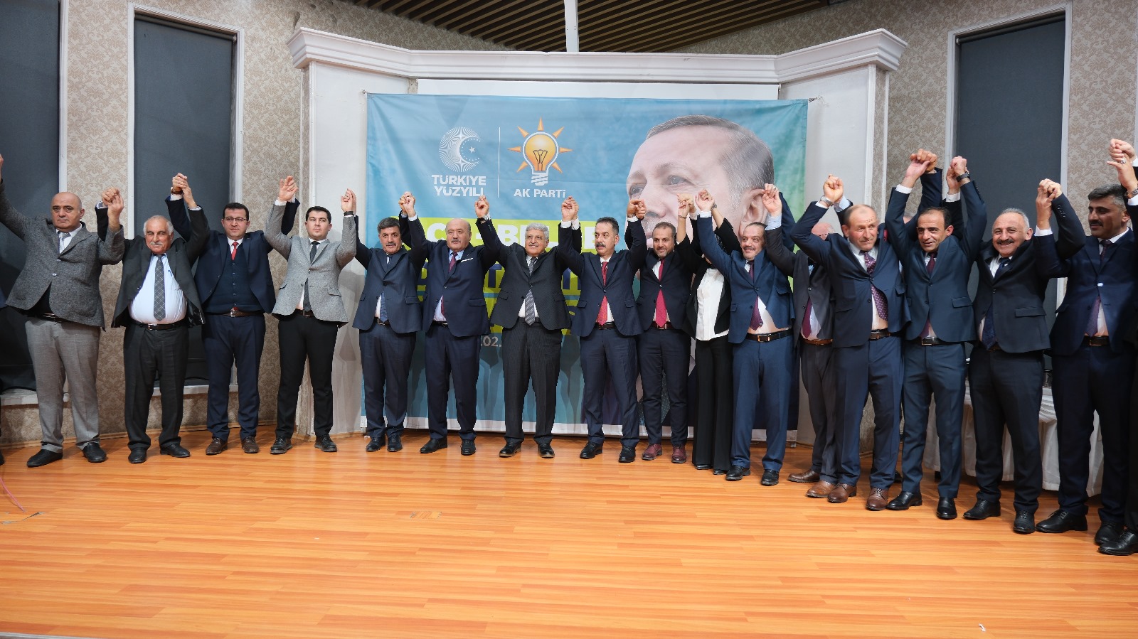 AK Parti Belediye Başkan Adaylarını tanıttı