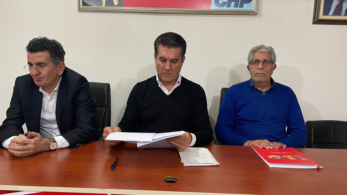 Milletvekili Sarıgül, İliç ilçesinde maden ocağında meydana gelen heyelan olayı ile ilgili olarak açıklama yaptı.